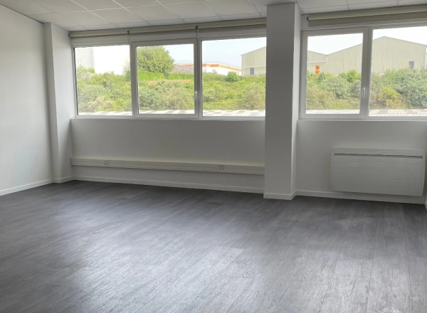 Bureau B27 - Location de bureaux à Caen