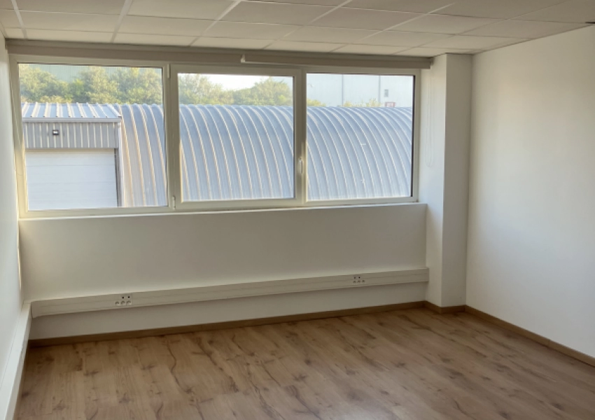 Des bureaux privatifs adaptés à votre activité à Carpiquet